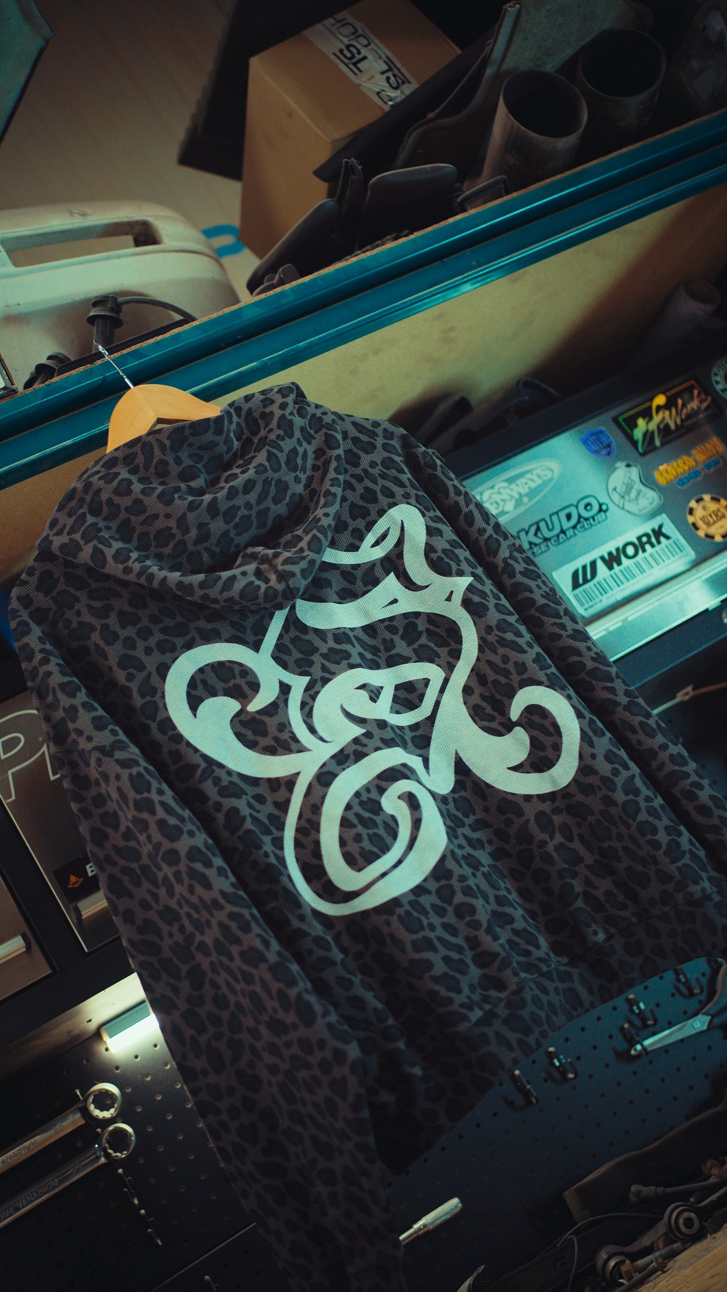 LEOPARD ZIP-UP